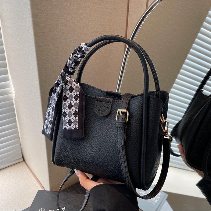 Bolso de Mano para Mujer, Estilo 2025, de Alta Gama, Simple, Moderno, Bolso de Hombro Coreano, Versátil y Popular, Tipo Cubo