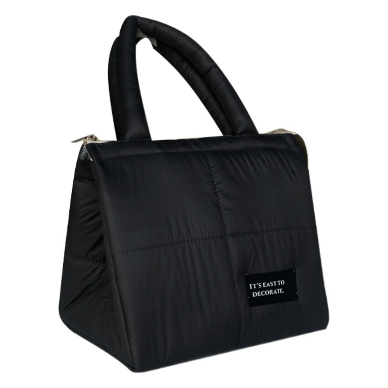 綿毛保温弁当箱袋に出会いました。