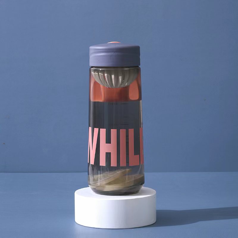 Yitong nuevo tipo de taza de plástico portátil para estudiantes, taza de agua deportiva, taza de espacio al aire libre, taza de plástico portátil