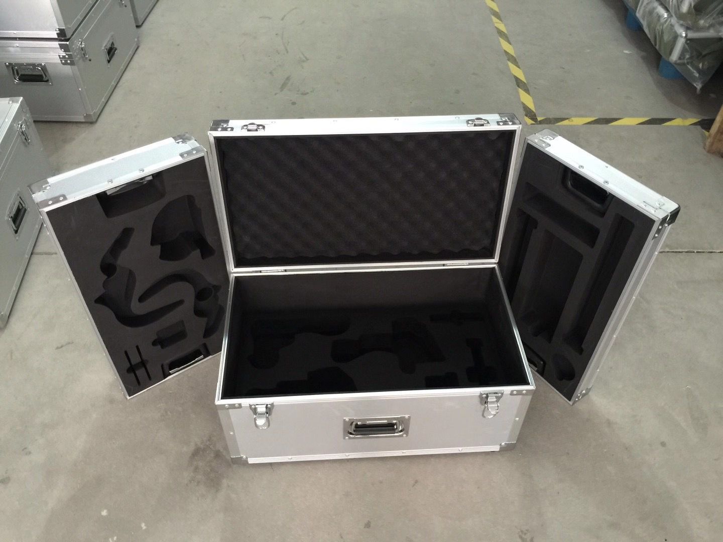 厂家供应黑色白色EVA高发泡表格色长绒快递包装泡沫/EVA表绒布