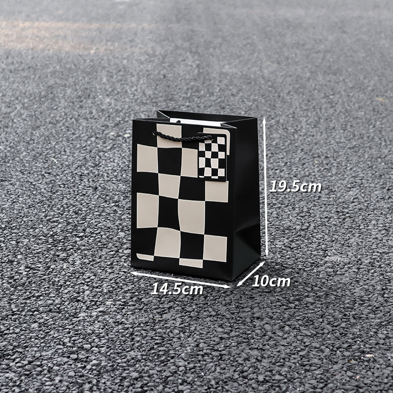 Bolsa de regalo simple en blanco y negro, bolsas de regalo de cumpleaños, bolsas de regalo de alta calidad, bolsas de mano.