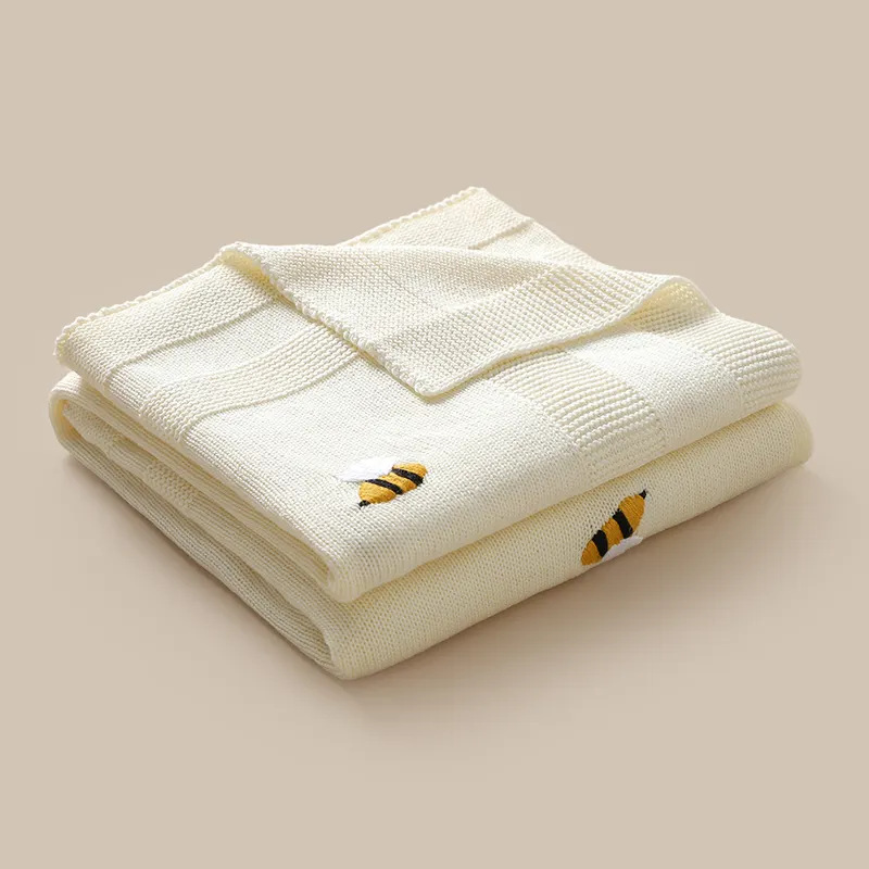 Class a Multifunctional Four-Season Baby Blanket Pure Cotton Soft and Cute Little Bee Knitted Blanket Anti-Jump Swaddling Towel Wool