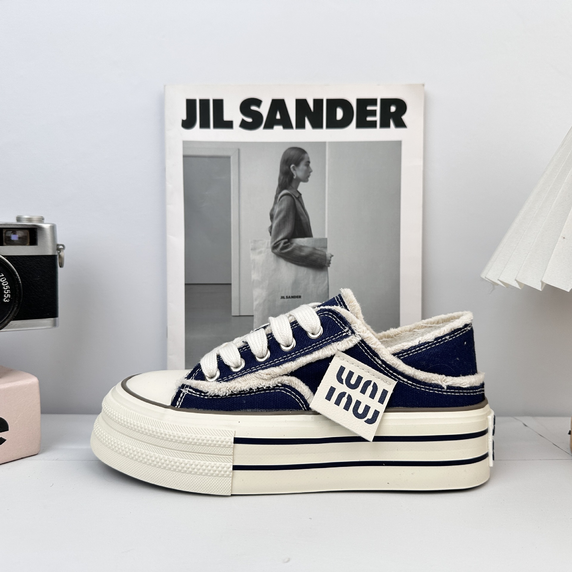 Far Boga color zapatos de lona de fondo grueso para mujeres 2025 verano versátil coreano nuevo muffin zapatos para mujeres pueden pisar zapatos de tacón