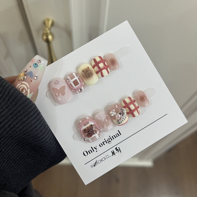 Universal Original Cute Bear Playful Handmade Short Fashion Nail Tips Cartoon Pure Handmade