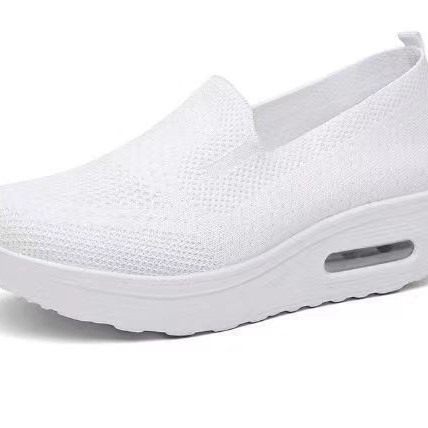2025 women's wide-width shoes with thick cushioned insoles, casual mesh slip-on height-increasing walking shoes