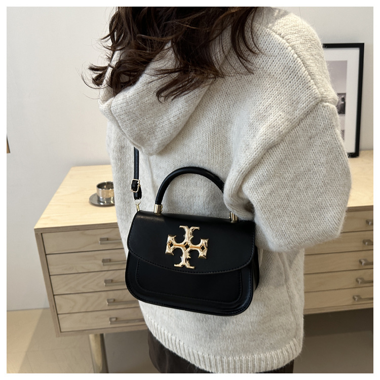 Cross-border retro underarm women's bag, this year's new fashionable single-shoulder bag, trendy and textured crossbody bag, casual tofu square bag undefined