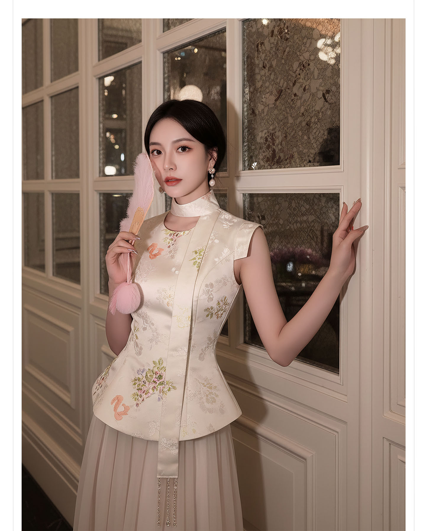 Bộ áo vest gile và chân váy lưới thêu hoa phong cách tân cổ điển — bộ đồ, nửa váy, Áo khoác màu mơ chi tiết 3