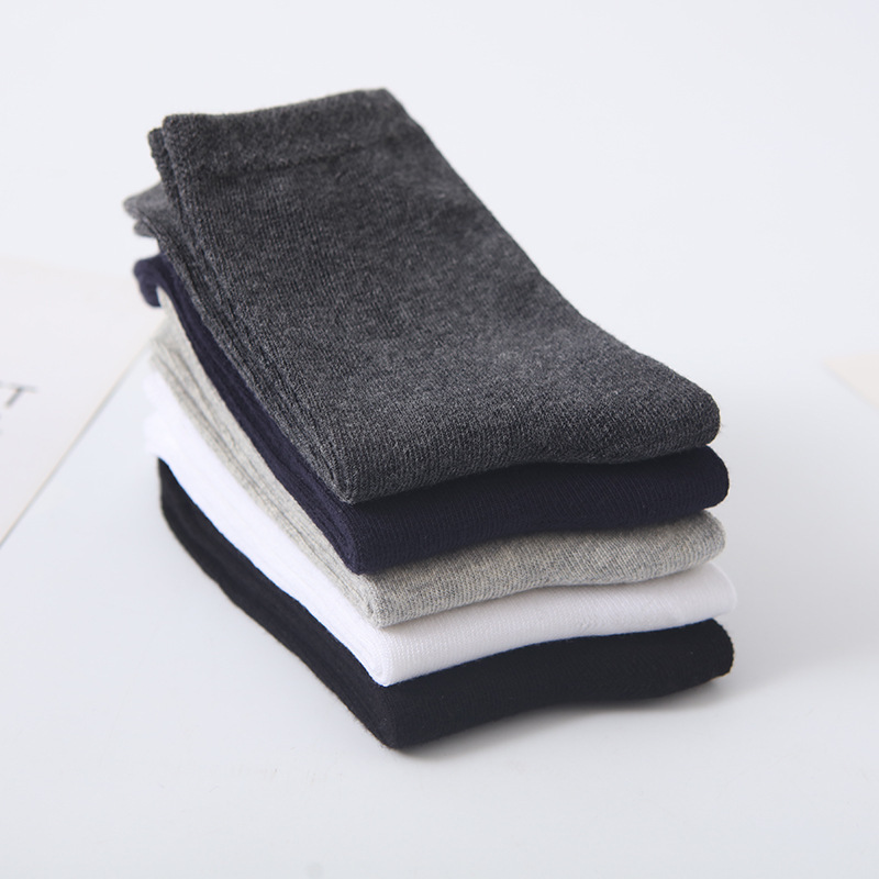 Socks men's socks breathable sweat-absorbent deodorant spring and summer solid color black and white business casual men's cotton socks wholesale