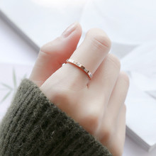 日韩时尚简约三钻钛钢镀18K玫瑰金个性细款食指尾戒指女饰品批发