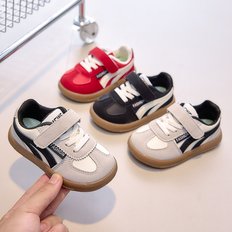 25 de otoño nuevos zapatos deportivos para niños zapatos de skate zapatos de suela suave para bebés zapatos casuales de estilo universitario para niños zapatos de entrenamiento moral