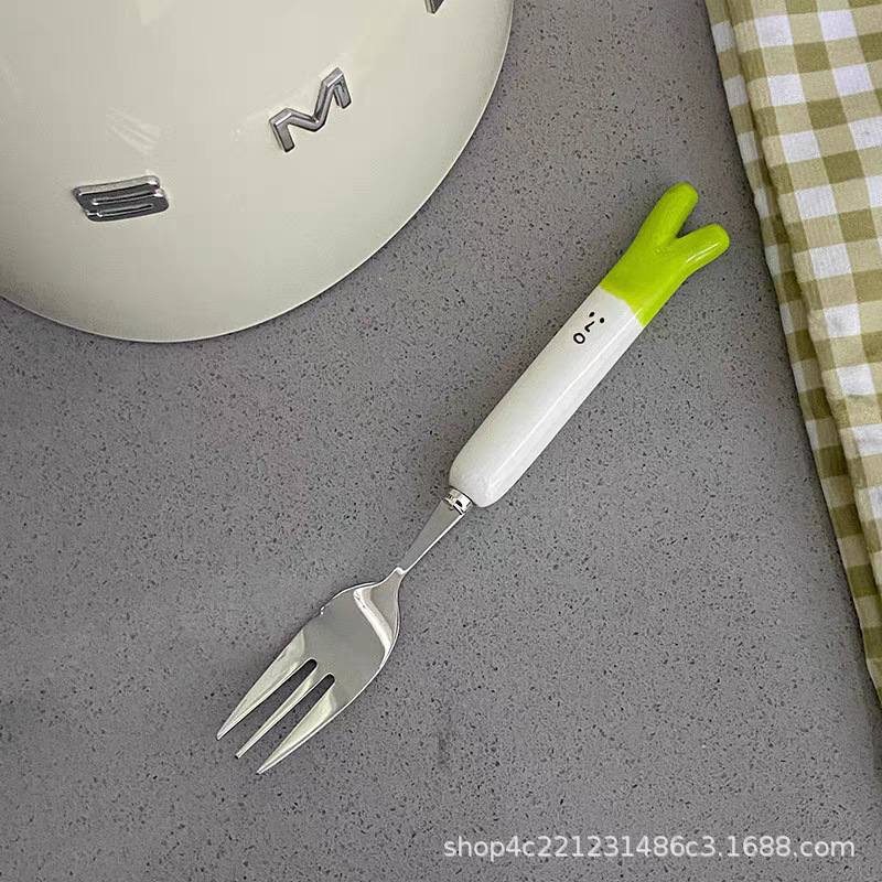 덮인 봄 양파 포크