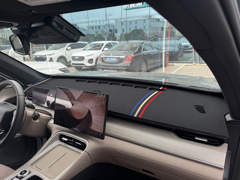 25 Ruihu 8plus central control instrument panel sunscreen shading shading decoration modified linen shading pad
