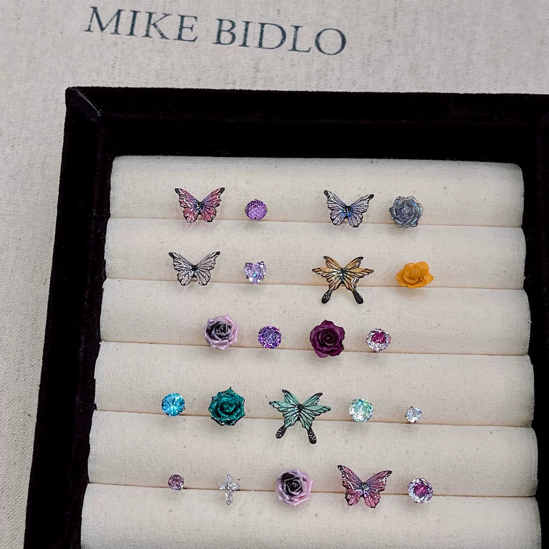 新款玫瑰切割锆石迷你不规则耳钉女时尚小众轻奢设计耳饰蝴蝶耳钉