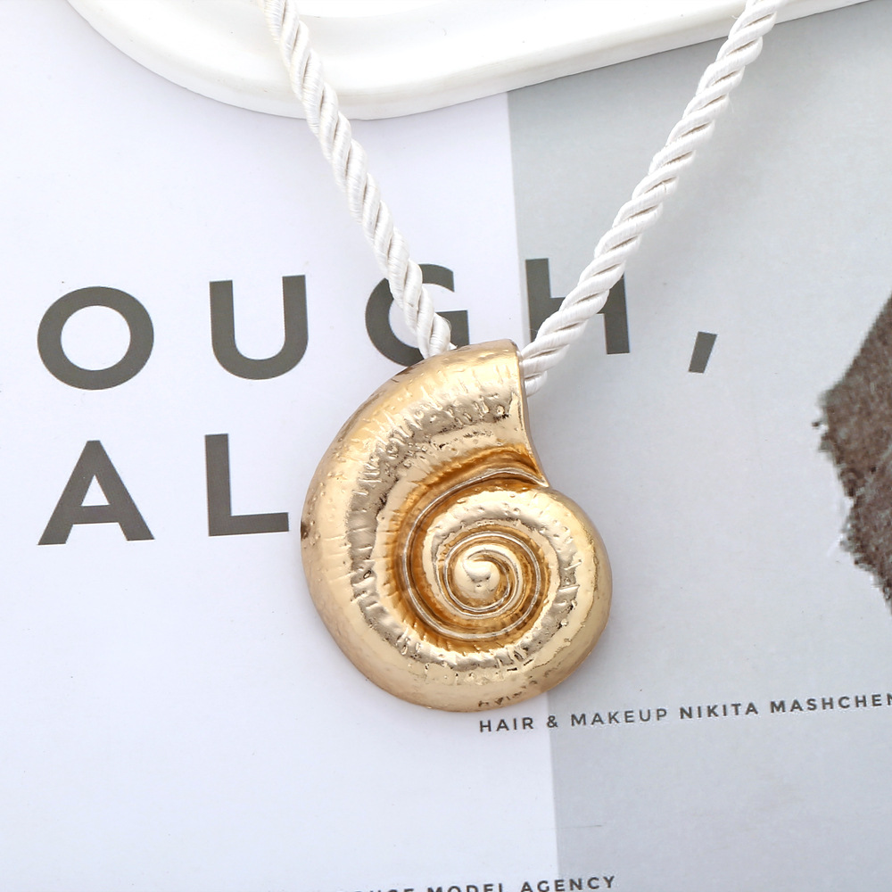 Woven Chain Chain Type 1 Piece Quantity Vacation Conch Nylon Zinc Alloy Woven Chain Pendant Necklaces Wholesale