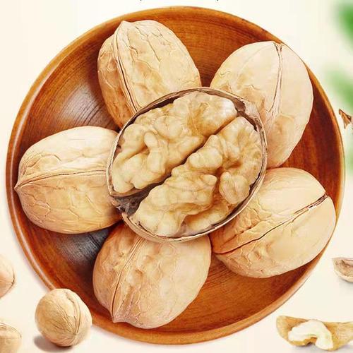 Xinjiang specialty Aksu paper-skinned walnuts thin-skinned walnuts snacks nuts roasted paper-skinned walnuts wholesale