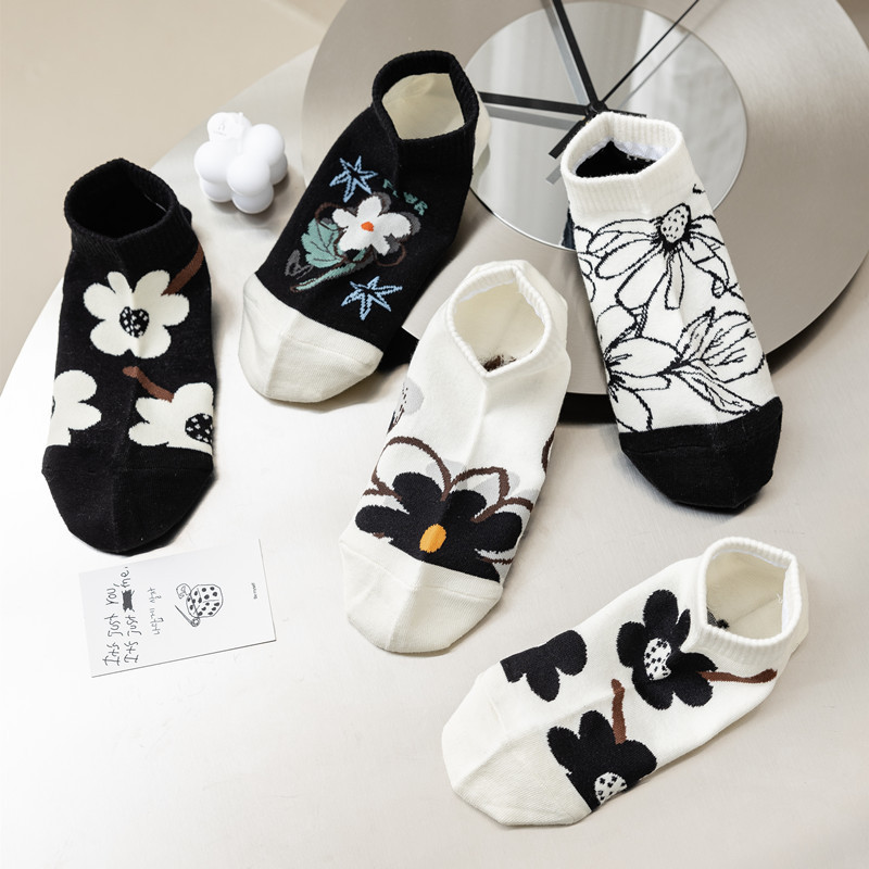 Korean socks summer thin women's versatile small flower boat Socks creative women's Dongdaemun flower socks breathable cotton socks Korean socks summer thin women's versatile small flower boat Socks creative women's Dongdaemun flower socks breathable cotton socks