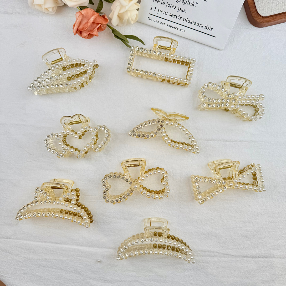 Cross-Border Amazon Wholesale Pearl-Encrusted Diamond-Backed Shark Clip for Women with Large Hair Volume on the Back of the Head Retro Pearl Diamond Hair Clip