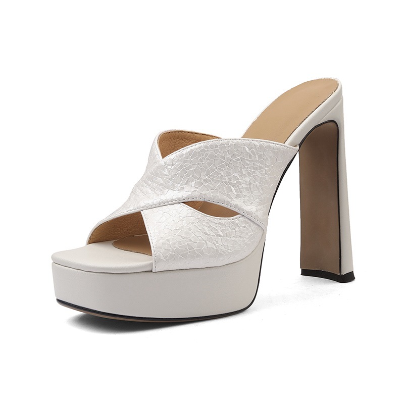 Sandal cao gót nữ hở mũi gót thô 13,5 cm — đen
