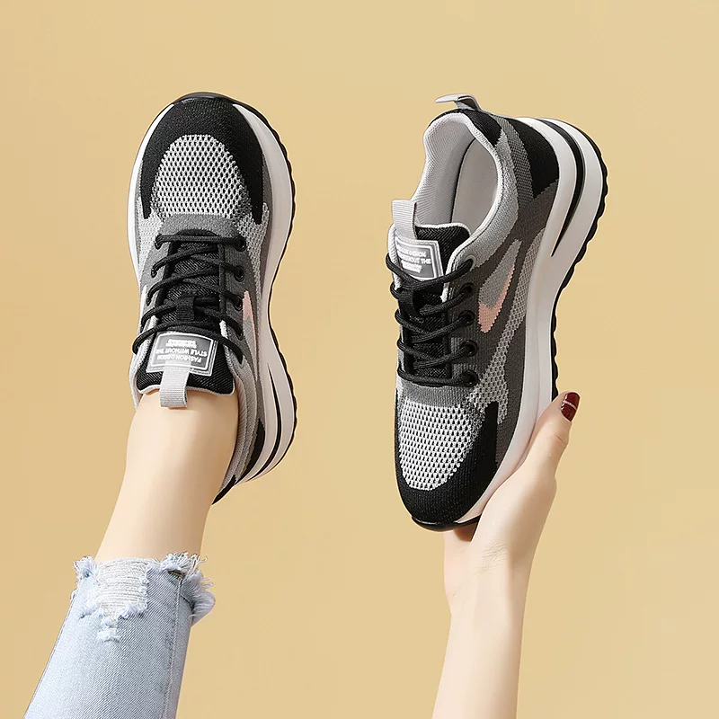 Sports shoes, breathable universal footwear for leisure, soft sole, for running, 2024 years