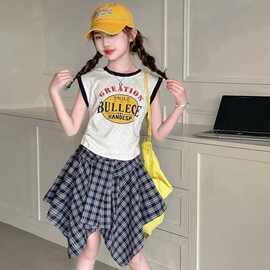 女孩子夏季套装裙2026新款中大童字母印花背心不规则格子裙两件套