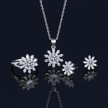 �¿��n��Īɣ�̫ꖻ����b��ָŮ�r�г��ݷ����A��ָ�朶�����l