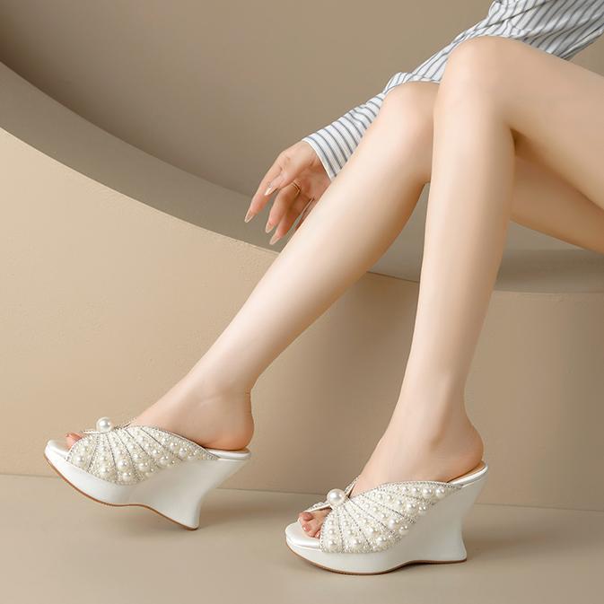 Sandal cao gót nữ đế xuồng 9cm quai ngang đính cườm ngọc trai — Màu đen, Màu trắng sữa
