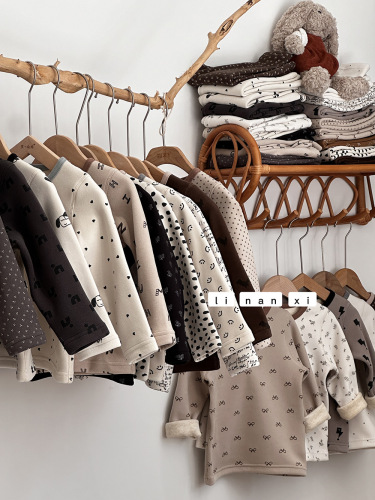 Children's Home Wear: Boys' and Girls' Pajama Sets, Fleece-Lined, Thickened, All-in-One Fleece with Printed Design, Perfect for Keeping Babies Warm at Home