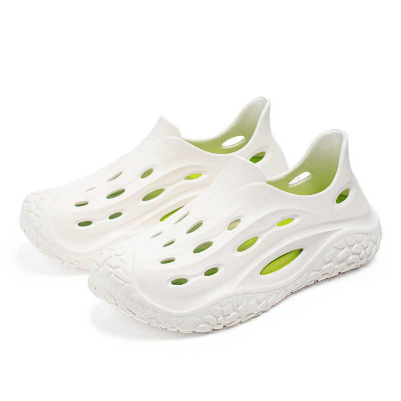 Zapatos con agujeros para hombres de verano nuevo estilo, sentido de la mierda, uso al aire libre, conducción, deportes, playa antideslizante, sandalias y zapatillas