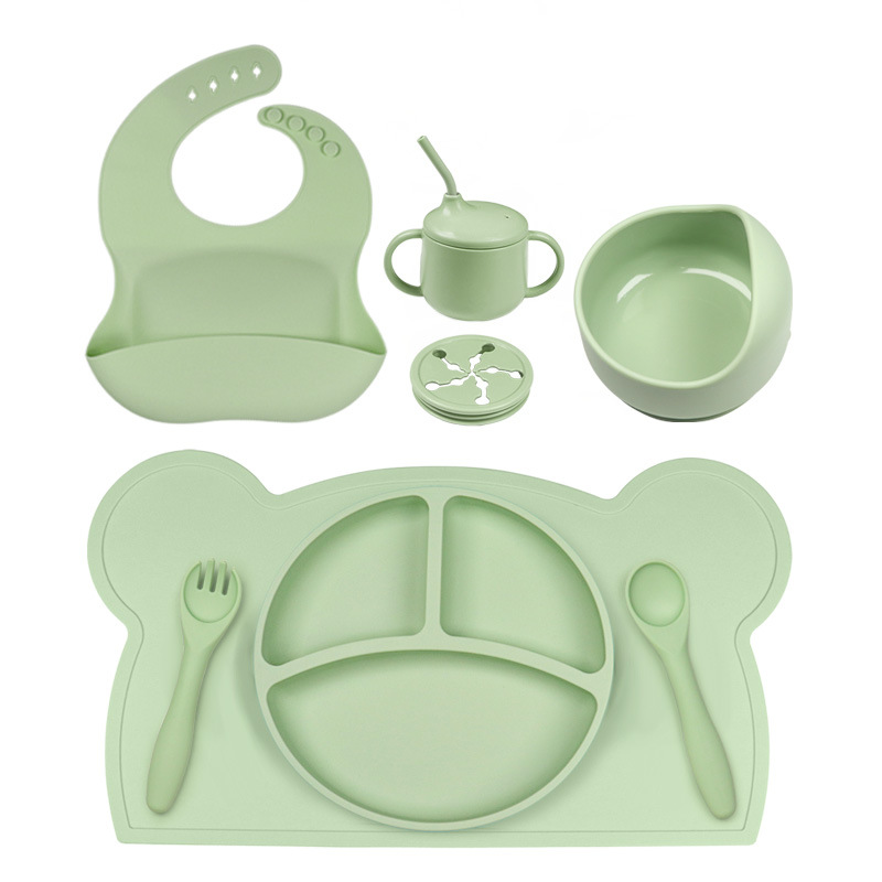 다크 그린 8 피스 베어 플레이스 매트 표준