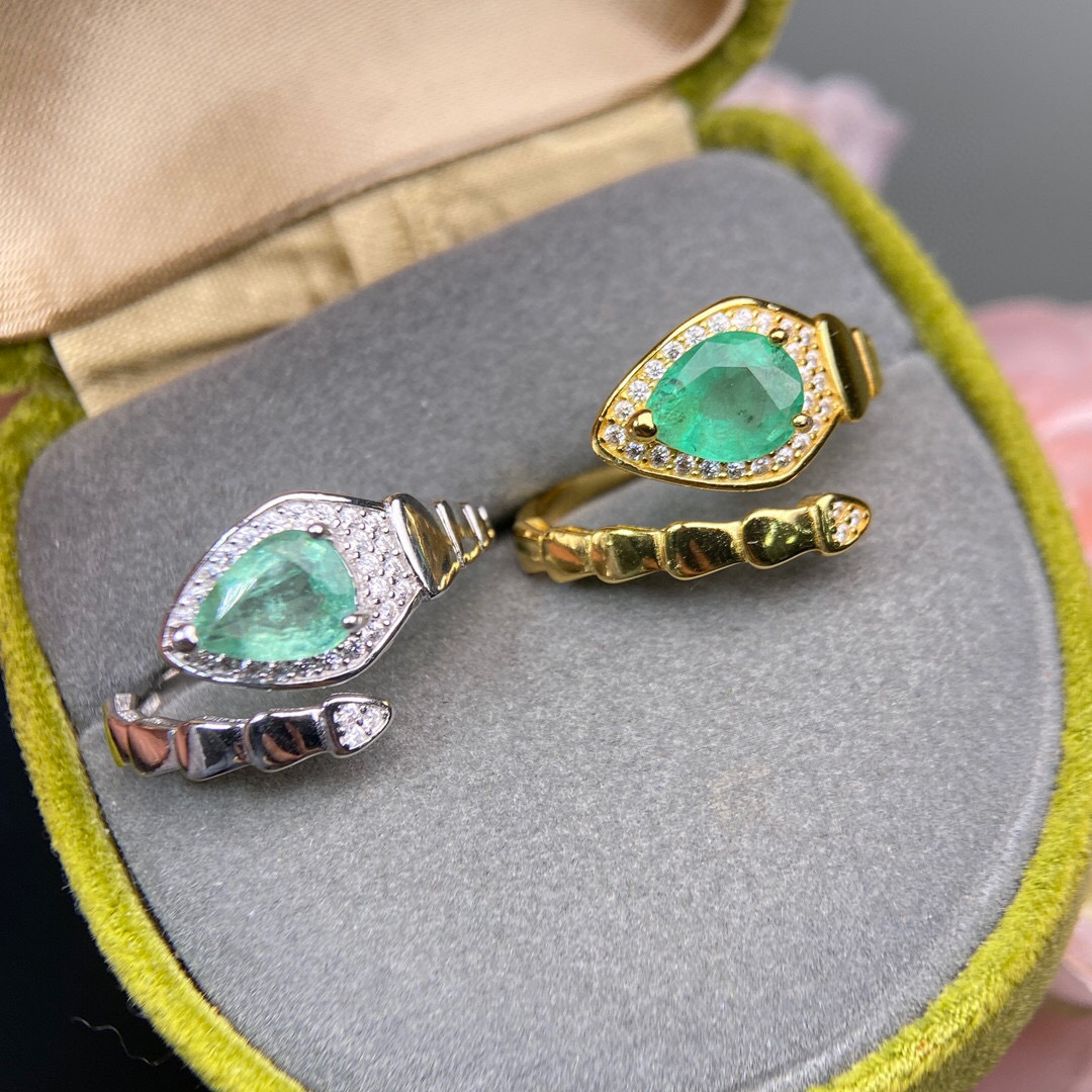 Pure natural emerald rings are newly released