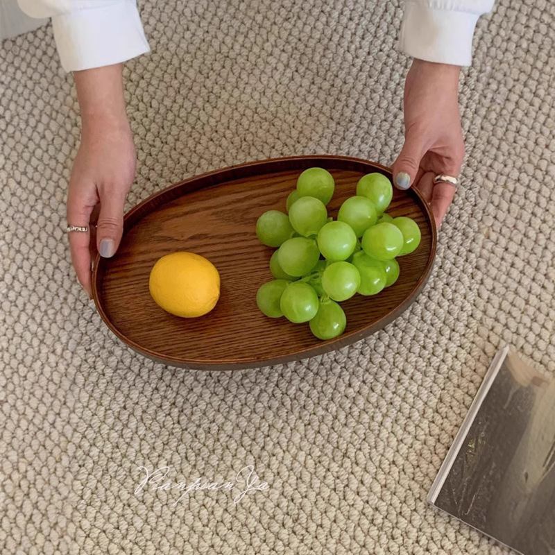 日本式の木の黒色のトレーの実木の家庭用はお茶の杯のお菓子のお茶の皿の高級感の実木の皿の食事の皿を置きます。|undefined