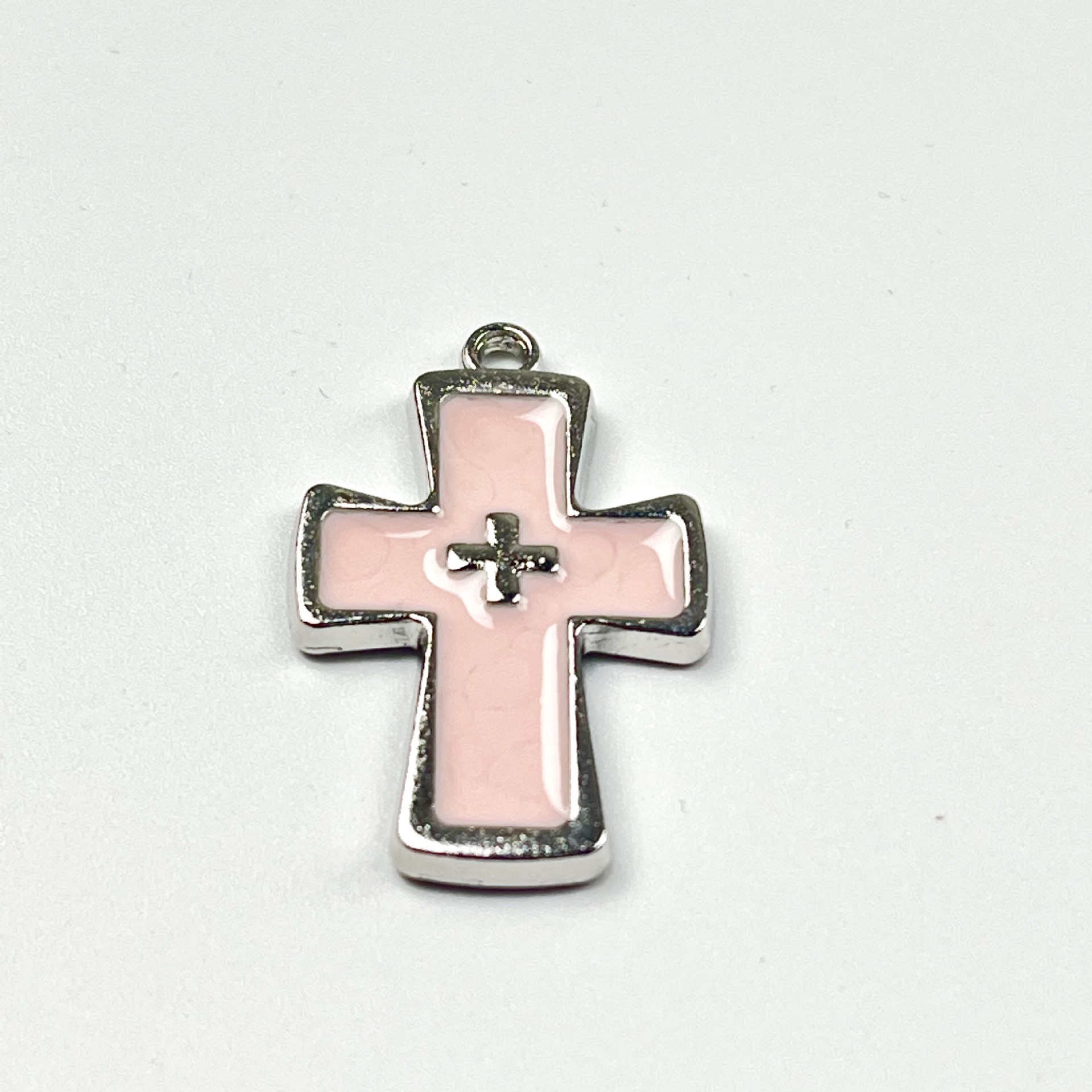 Accesorios de joyería de aleación de bricolaje Colgante de cruz de plata retro Pulsera Collar Pendientes Decoración de ropa Colgante