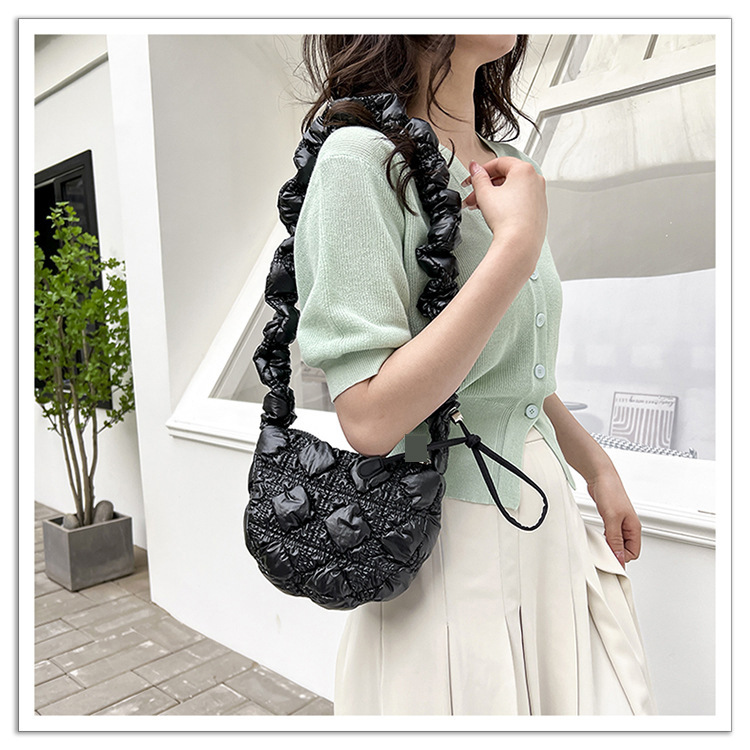 Koreaanse versie Exquise glanzende geplooide okseltas Mini Cloud Bag Niche Crossbody Bag Damestas High-end kleine tas_voghion.com