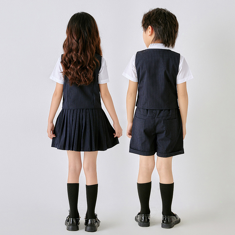 幼稚園の園服の夏服の英倫風の小学生の制服のクラス服の卒業の演技の服の半袖のスーツの学院の風