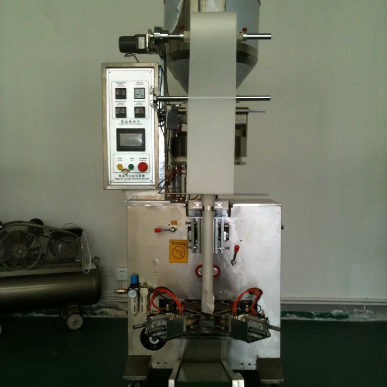 厂家供应小食品包装机SJ-60E三角袋炒货包装机杏仁腰果器多功能