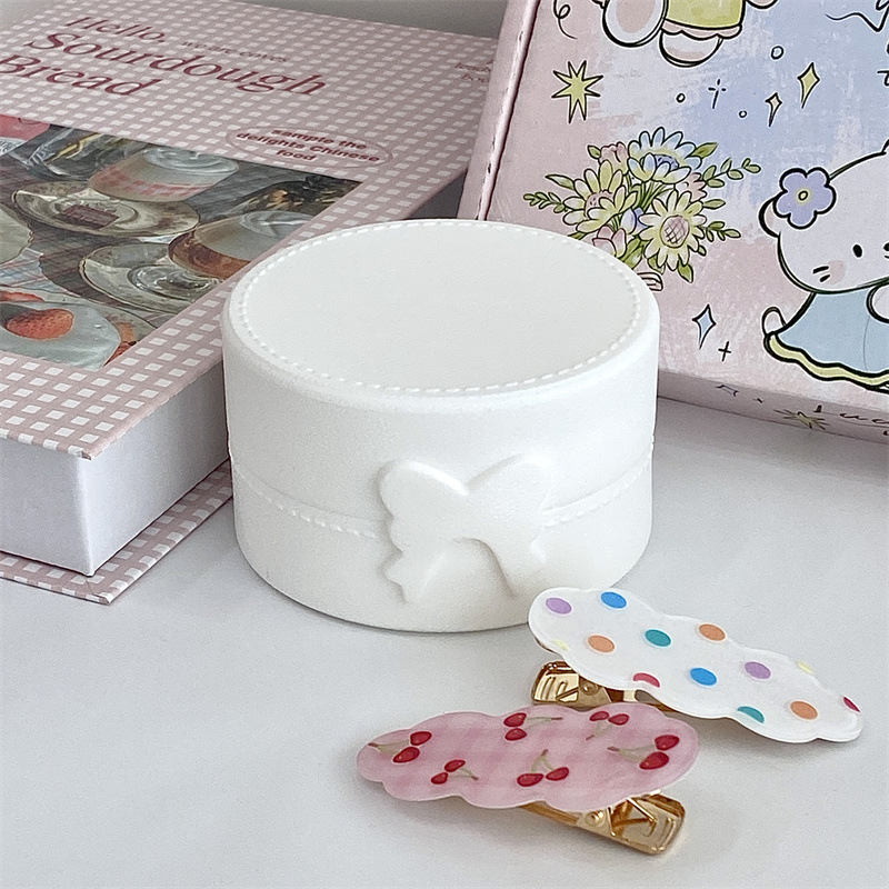 かわいいおばあちゃんの蝶結びのポニーの収納ケース円形の純色のカバー付きのステッカーのヘアピン携帯防塵ケース