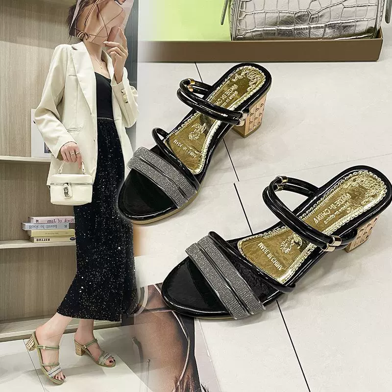 Модные повседневные босоножки со стразами 2024 летом европейская и американская мода новый сплошной цвет