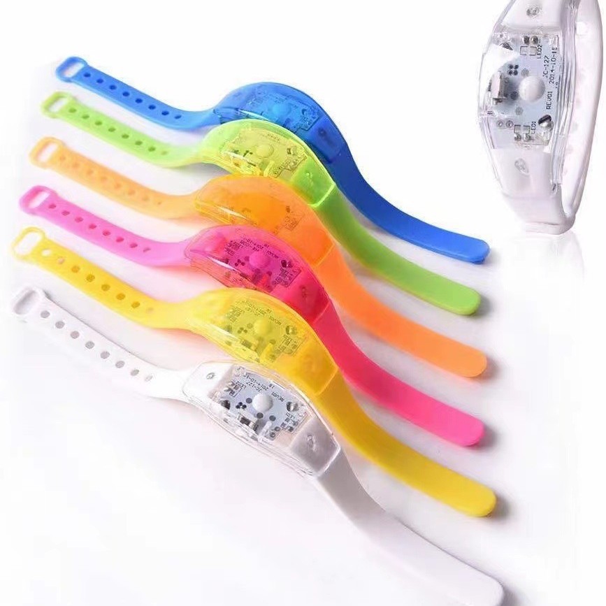 Pulsera luminosa de control remoto, ceremonia de apertura, accesorios para ayudar, correa, pulsera de soporte de control central LED ajustable