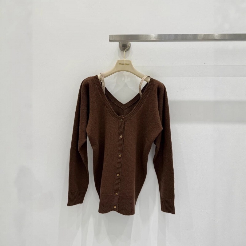 2026 Autumn/Winter Cotton Blend Jersey V-Neck Sweater Coffee Color Wool Knitwear 2026 Spring Trend