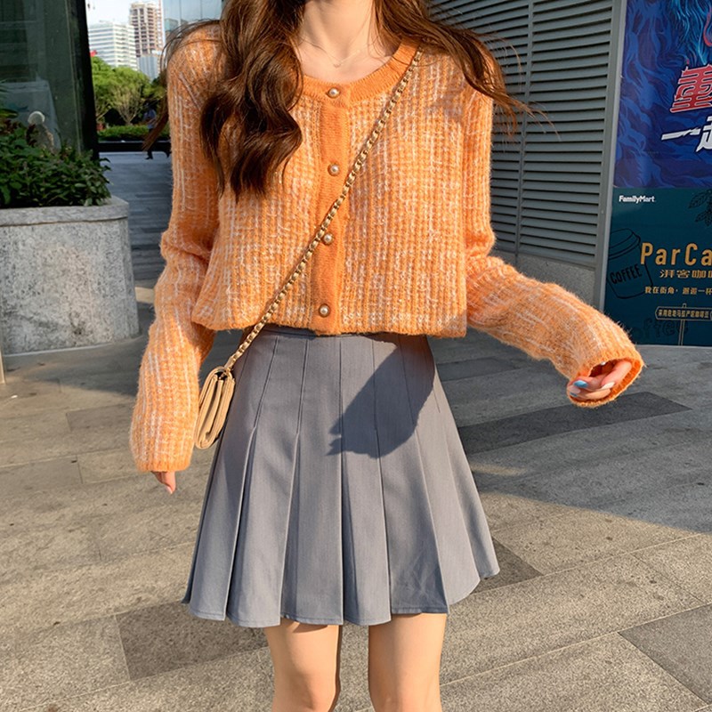 Cardigan with a round collar
