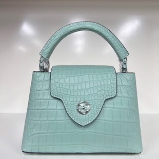 �{�~ƤŮ����Ƥ��Ƥ������p��Ůʿ�μ�б��������r��Ůʿ�S��