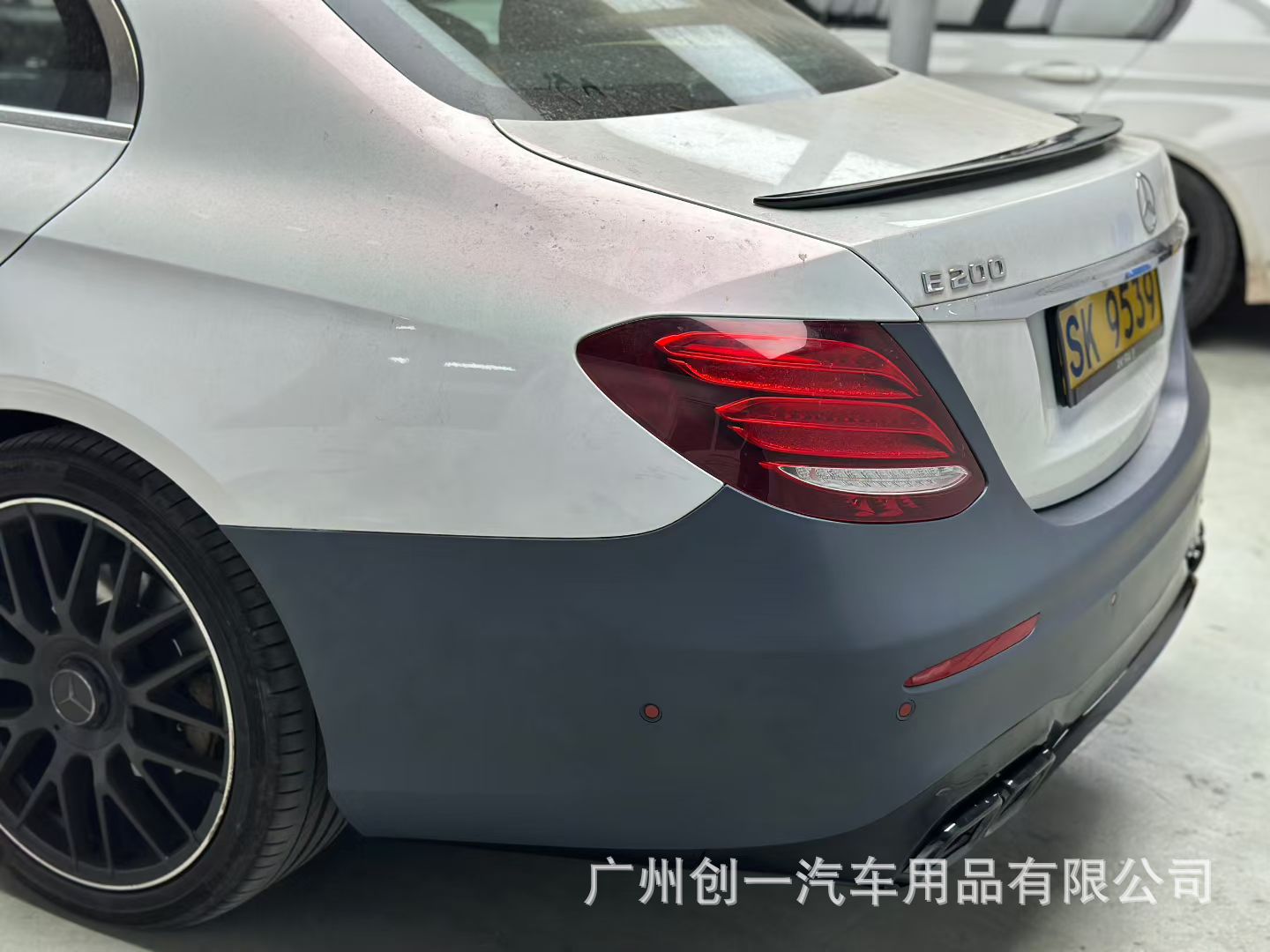 Suitable for Mercedes-Benz E-Class W213 16-20 models, modified to E63 AMG body kit with front and rear bumpers, grille, hood, and fenders