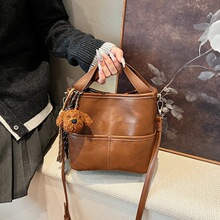 �羳����Ůʿ2025�¿�����ͨ��ˮͰ��Ů�r�аٴ�μ�б������l