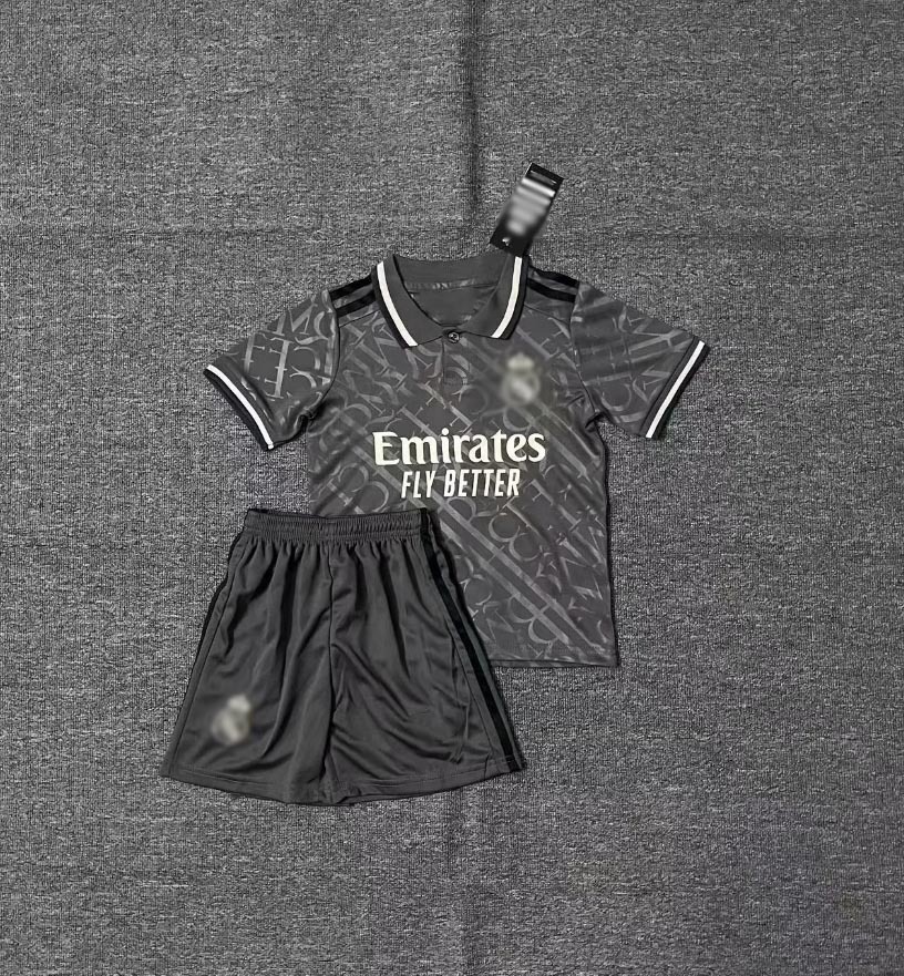 2425/로얄 M 2차 원정경기