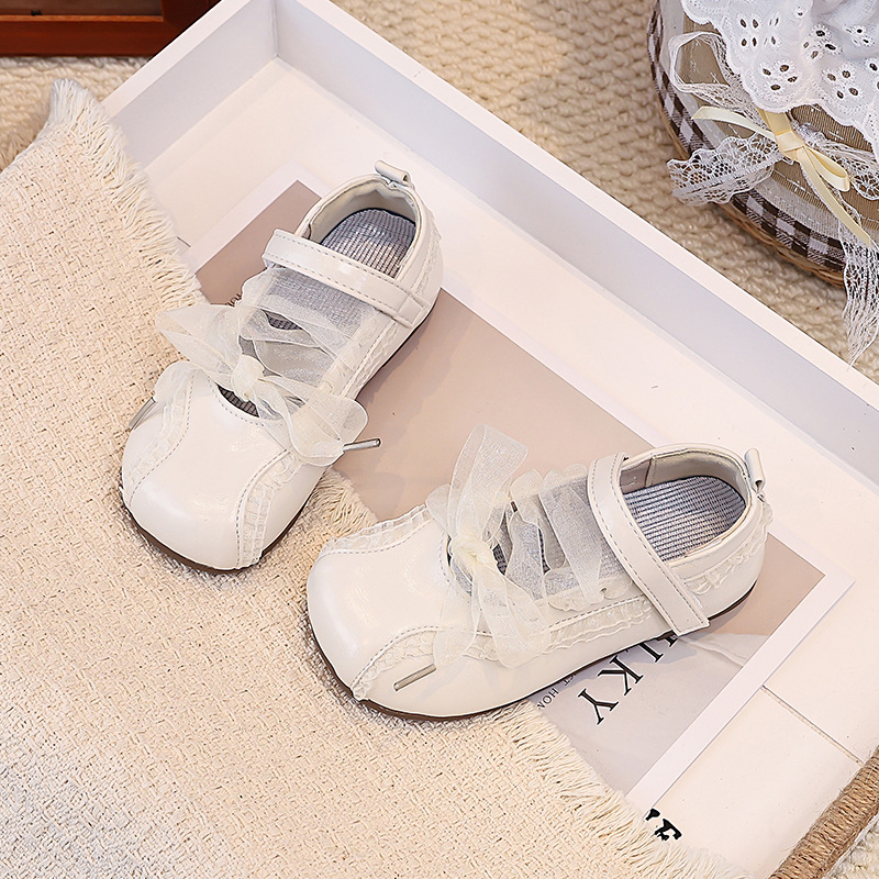 Zapatos de cuero coreanos de encaje para niñas 2026 primavera y otoño zapatos de princesa para niños zapatos de suela suave para bebés