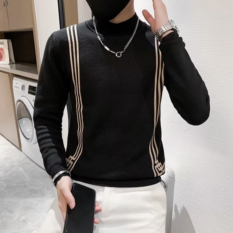 Retro fashionable knitted demi-season sweater