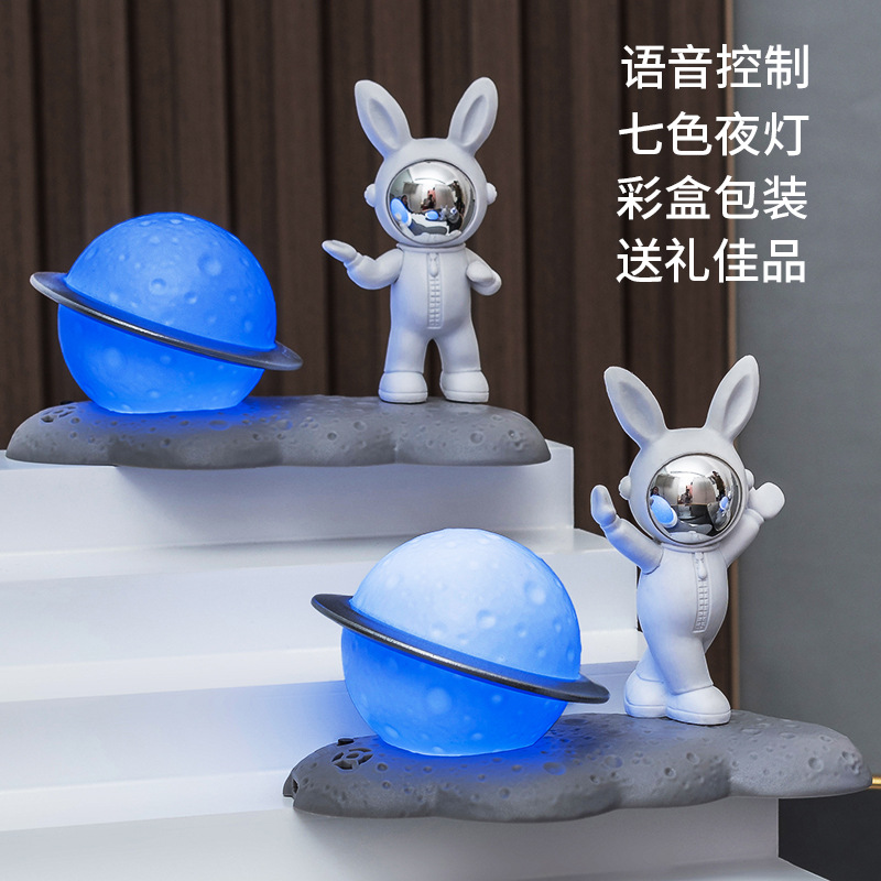 Astronaut Figure Smart Night Light for Bedroom Bedside, Space Alien Creative Gift, Voice Control Colorful Planet Lamp