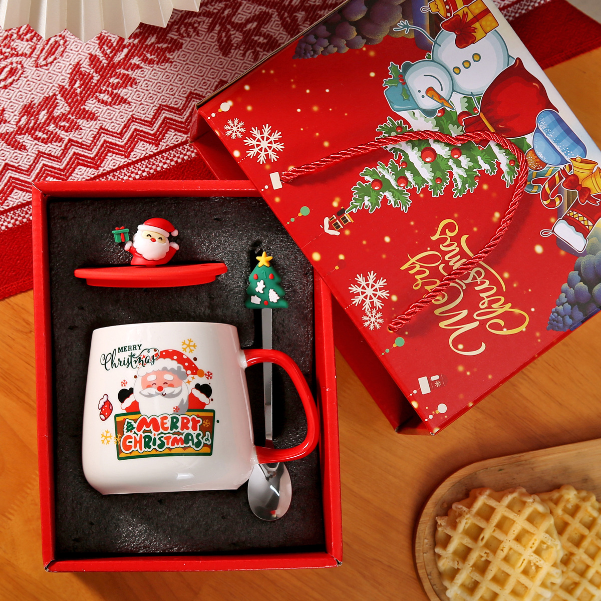 Taza de Navidad transfronteriza temperatura constante taza cálida de 55 grados Taza de cerámica con logotipo impreso Regalo de recuerdo de Santa