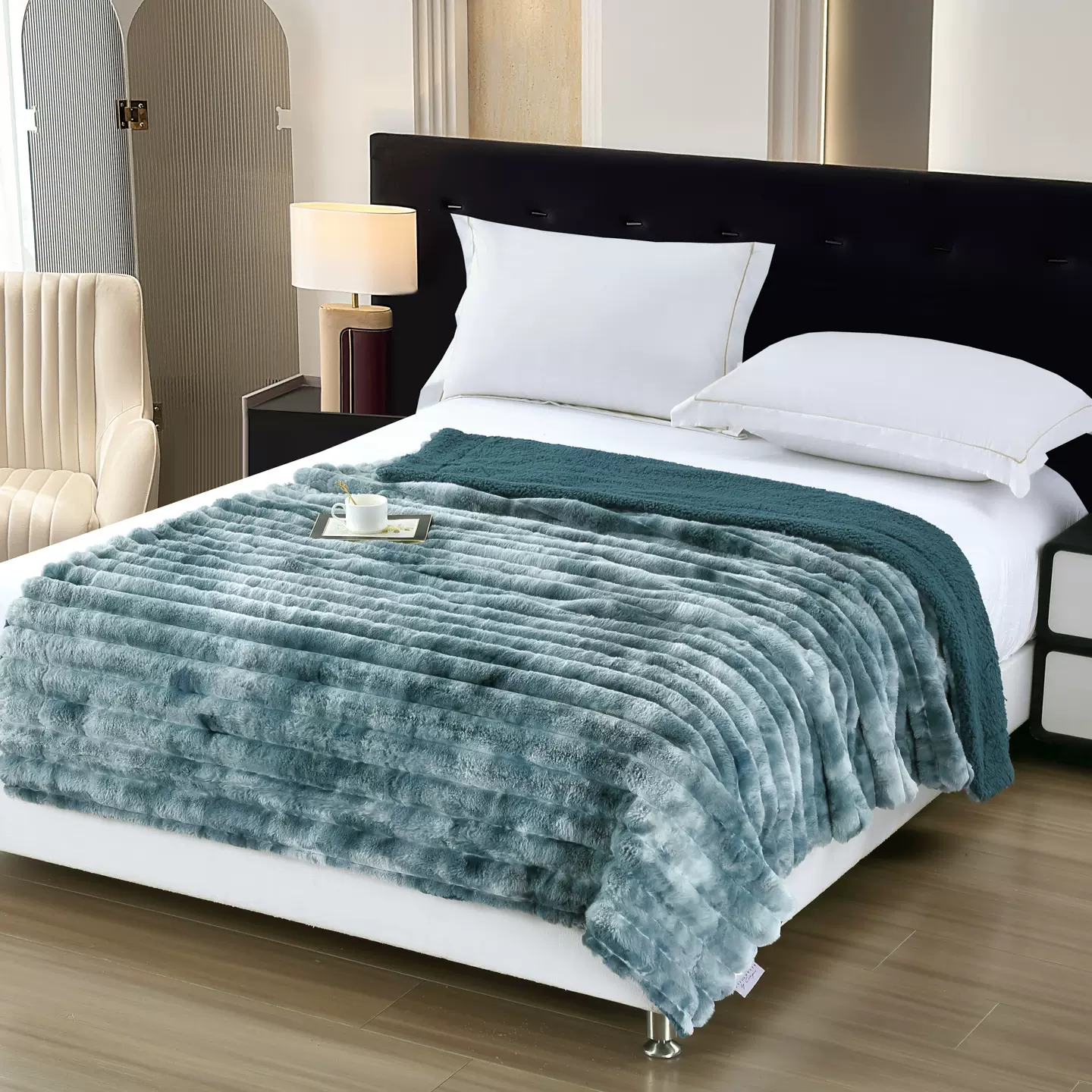 2025新款外贸扎染兔毛抽条配色羊羔绒被子卧室盖毯加厚加大毛毯