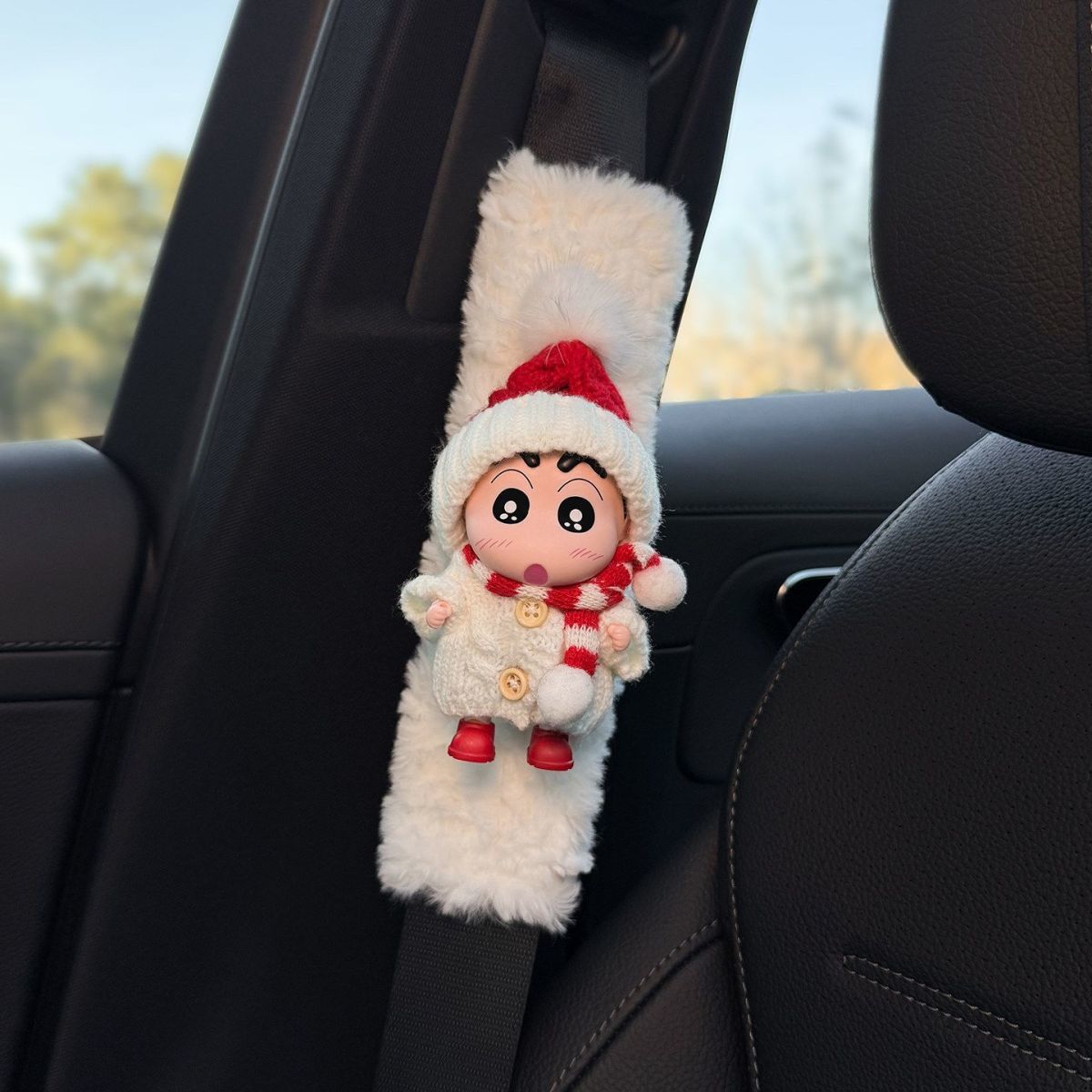 Crayon Shin-Chan Car Seatbelt Shoulder Pads Car Interior Seatbelt Decoration Anti-Wear Clothing Couple Set for Women